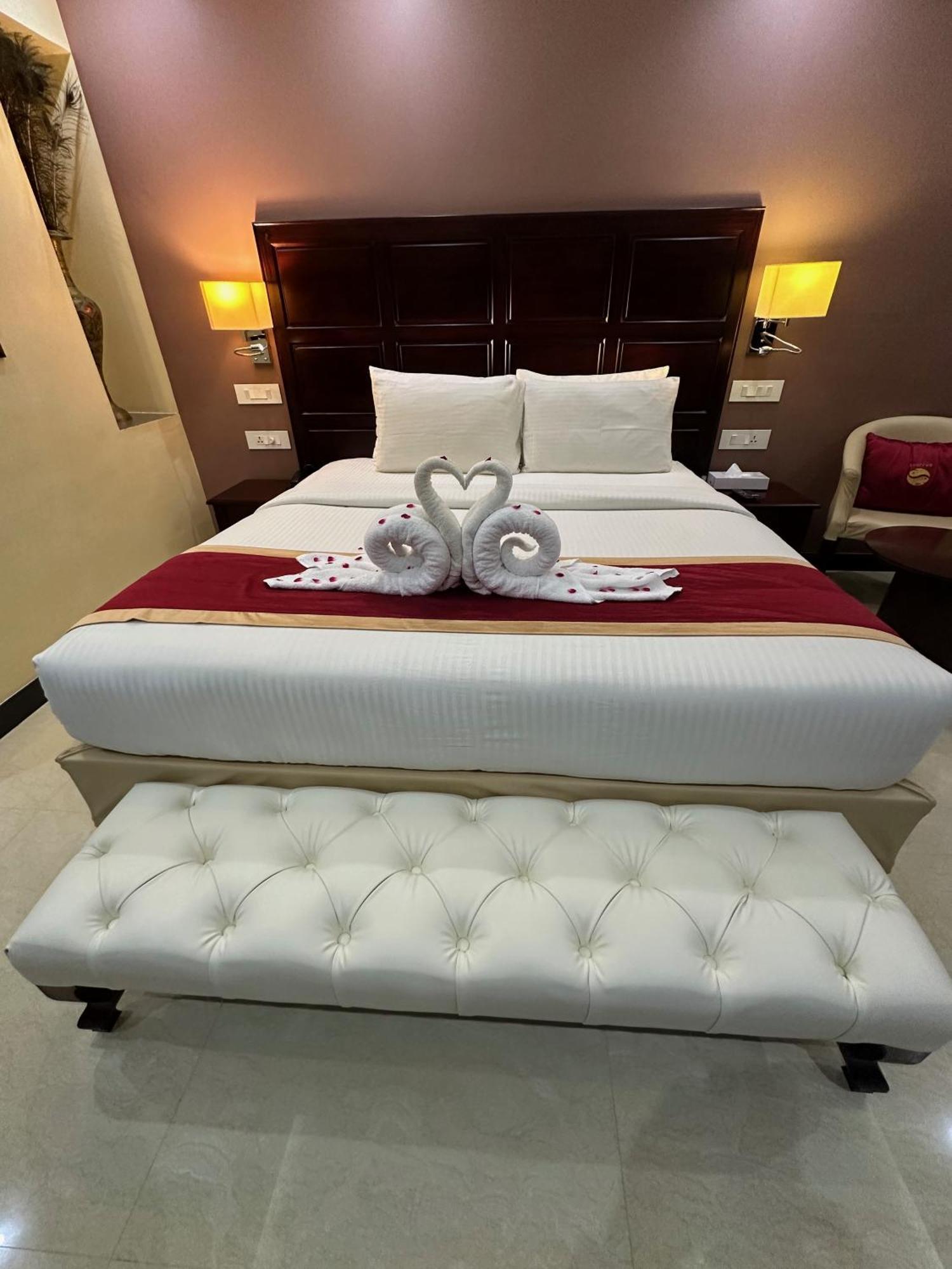 Sajjoys Hotel Varkala Bagian luar foto